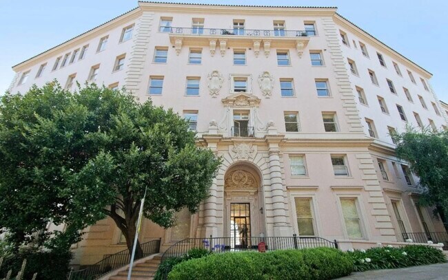 Foto del edificio - 355 Buena Vista Ave E