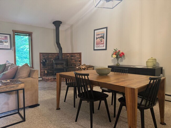 Foto del edificio - Short Term- 2 bedroom condo in Quechee- Fully Furnished