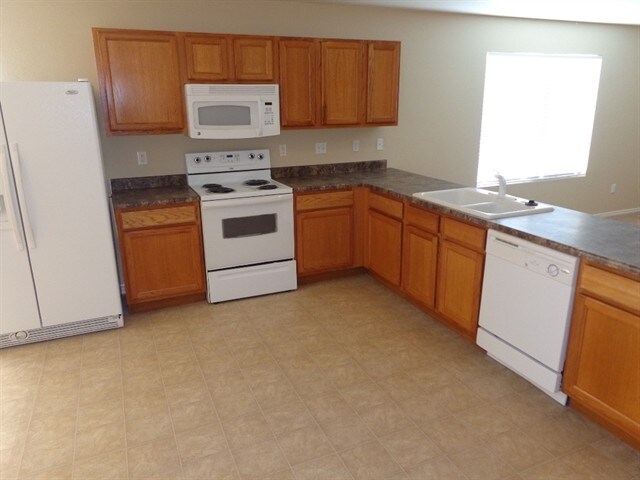 Building Photo - 374 S 950 W