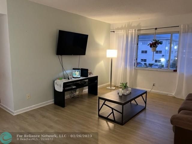 Foto del edificio - 251 SE 6th Ave