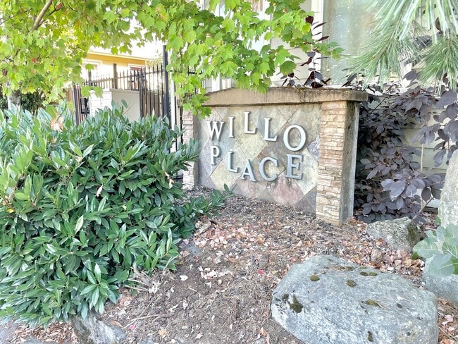 Photo - Rose City Park Corner Unit, 2-story Townhome with Hardwoods, Private Backyard, A/C