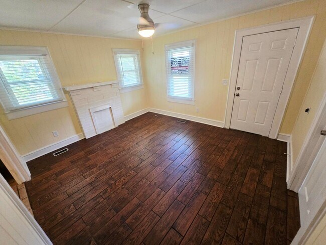 Foto del edificio - 506 Lakeside Ave