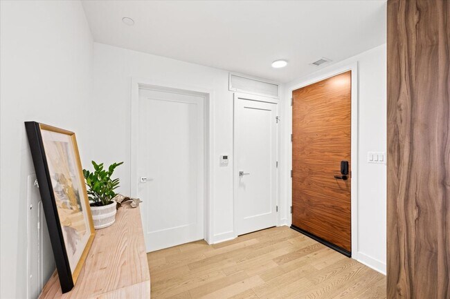 Entryway - 37 L St SE
