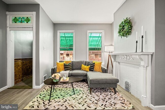 Foto del edificio - 2427 N Hollywood St