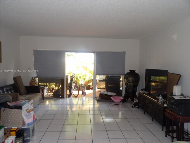 Building Photo - 14260 SW 57th Ln