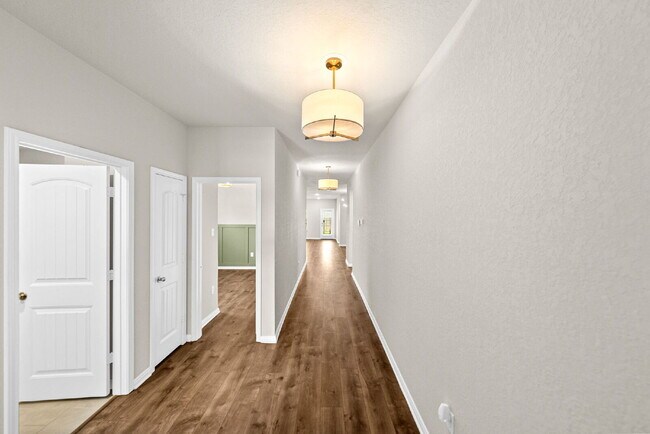 Foto del edificio - Your Own Pool, Your Own Corner Lot, Your Own Slice of Texas Calm