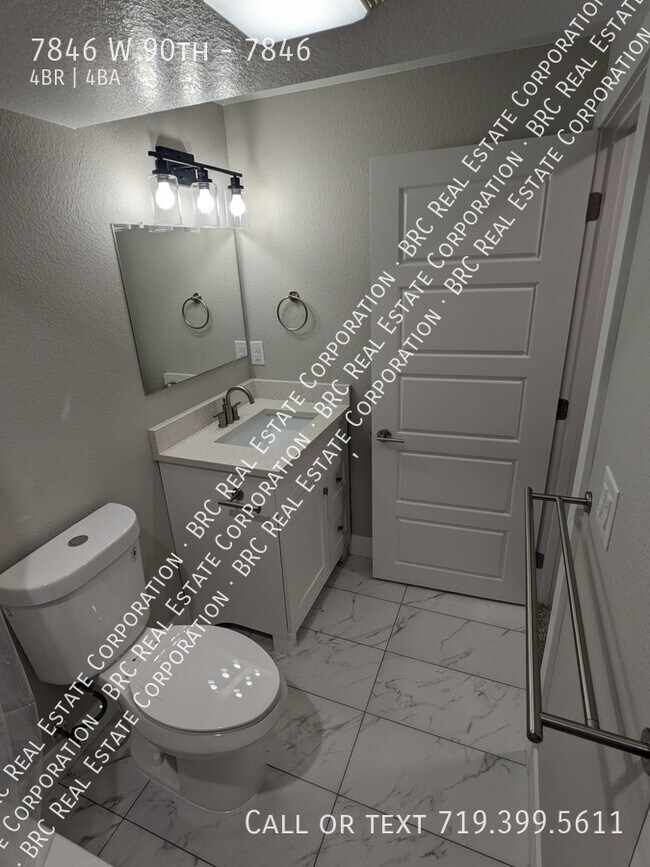 Foto del edificio - 7846 W 90th-7846