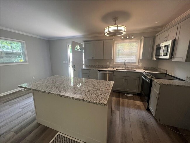 Foto del edificio - 3473 McKenzie Dr