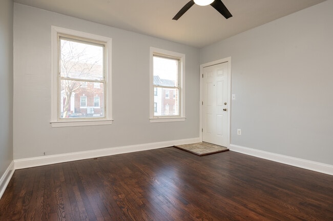 Building Photo - 1320 Adams St NE