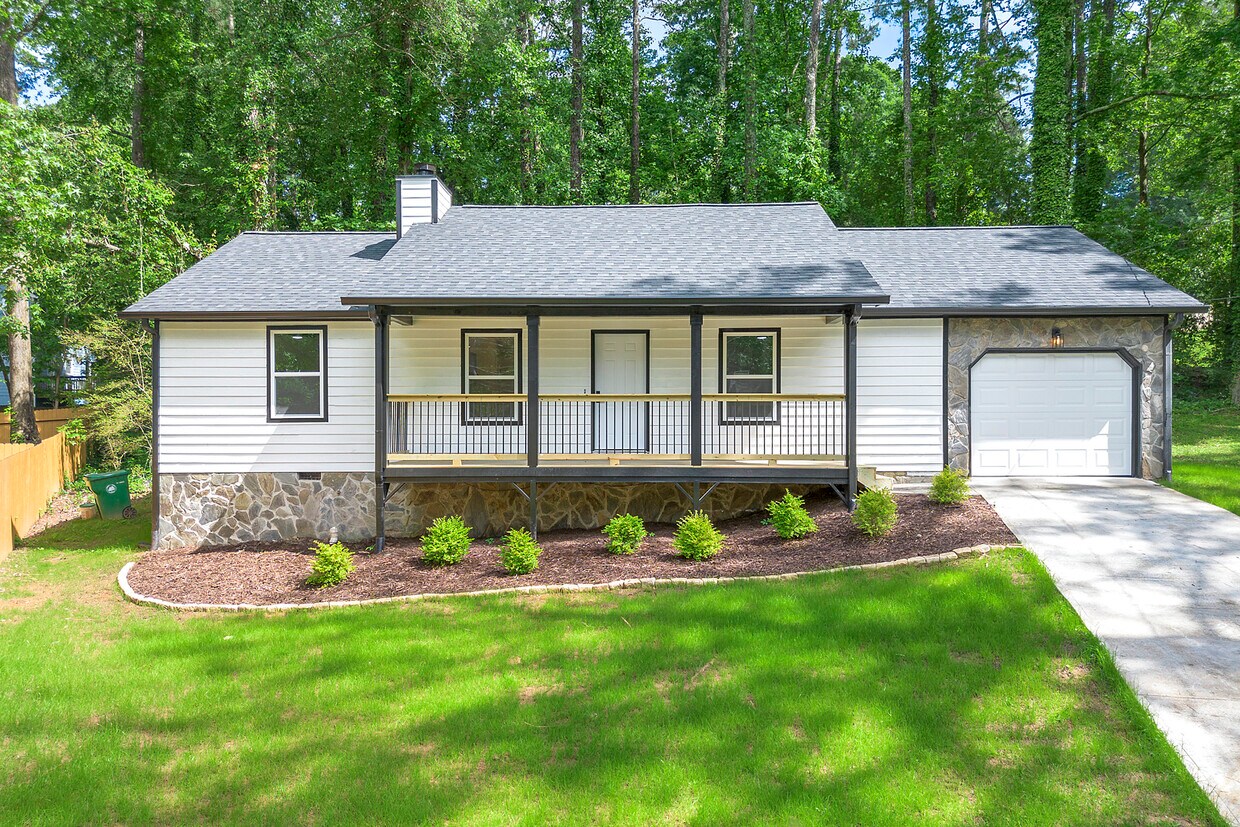 Photo - 4043 Chedworth Way (Stone Mountain, GA)