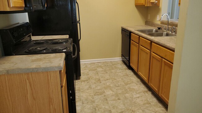Building Photo - Spencers Crest Condo, 3 bd, N Columbia, up...