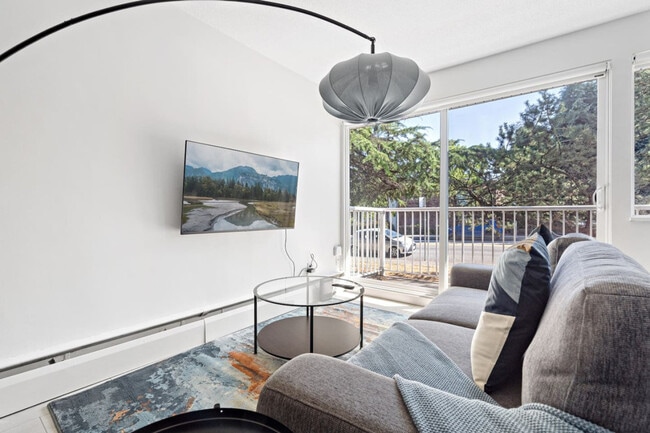 Building Photo - 55 E 12th Ave