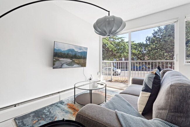 Photo du bâtiment - 55 E 12th Ave