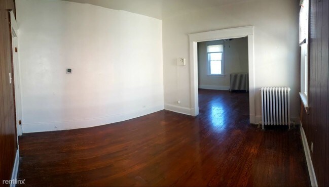 Foto del edificio - 2 br, 1 bath  - 3209 Hanes Ave