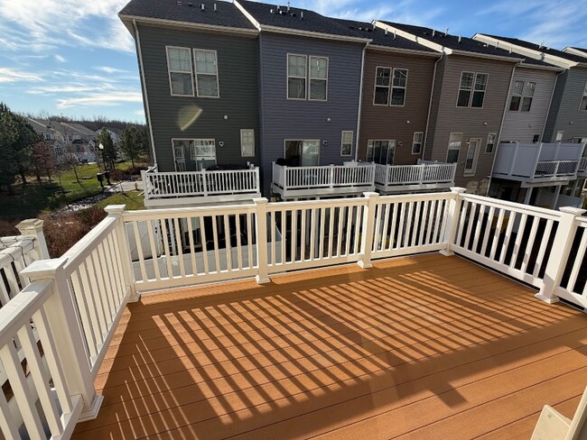 Foto del edificio - 629 Quarterpath Way