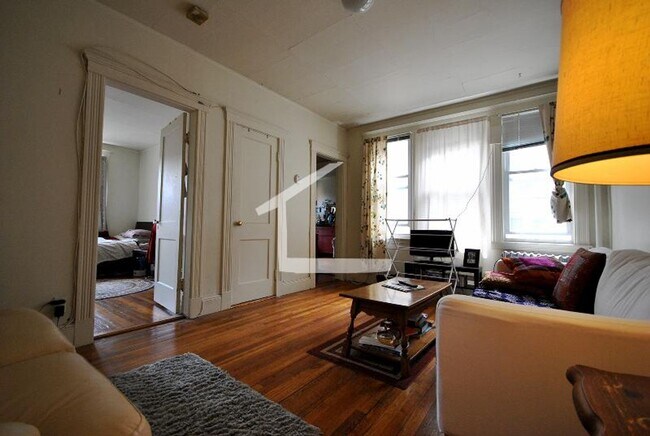 Foto del edificio - Great Comm. Ave 2-Bed Near B, C, D Lines! ...