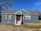 Foto principal - Cozy Updated 3 Bedroom in Quiet Neighborhood!