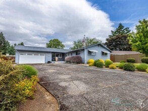 Building Photo - 14418 SE Tamarack Way