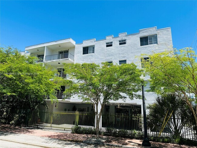 Building Photo - 201 Jefferson Ave