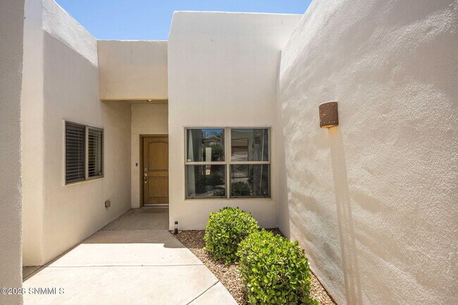 Foto del edificio - 1320 Golf Club Rd