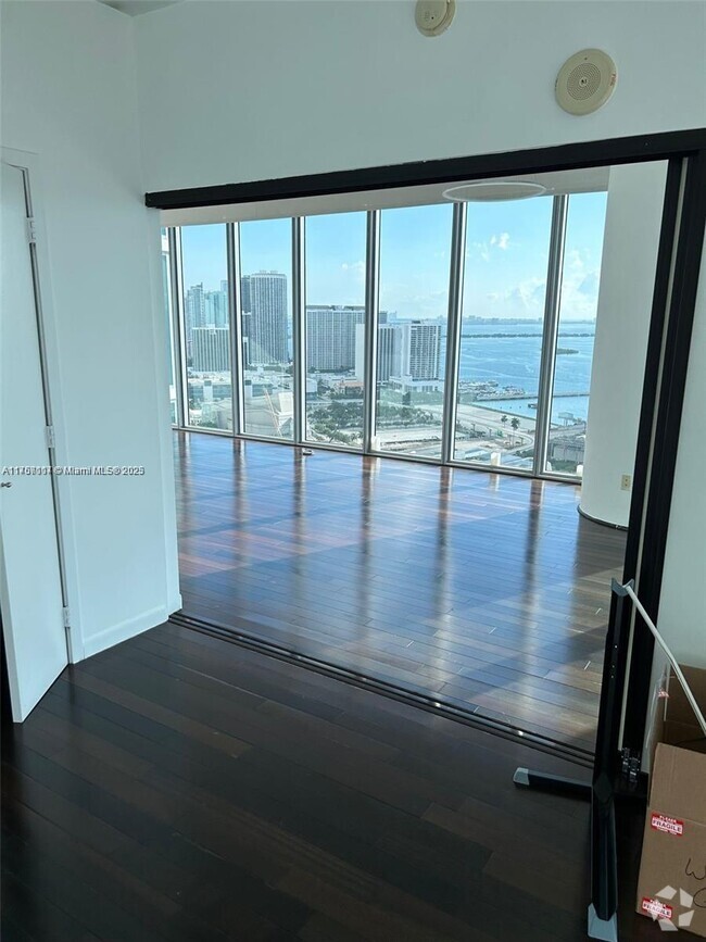 Building Photo - 888 Biscayne Blvd