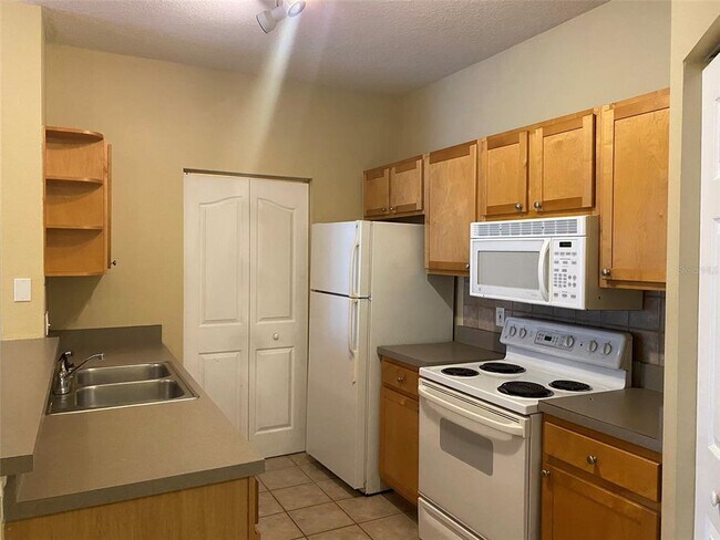 Foto del edificio - 4207 S Dale Mabry Hwy