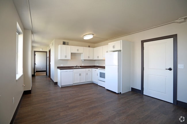 1BR, BA - 620 SF - Tammen Hall Senior Living 62+ Income Restrict