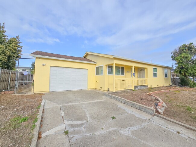 Foto del edificio - 7140 Chris Ave