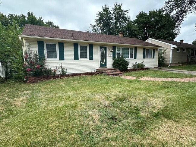 Foto del edificio - 10700 E 28th Terrace S