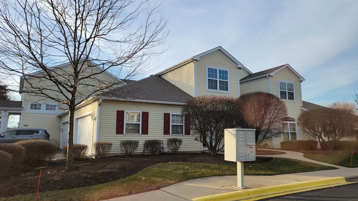 1423 Citadel Dr Unit 1, Joliet, IL 60435 Condo for Rent in Joliet, IL