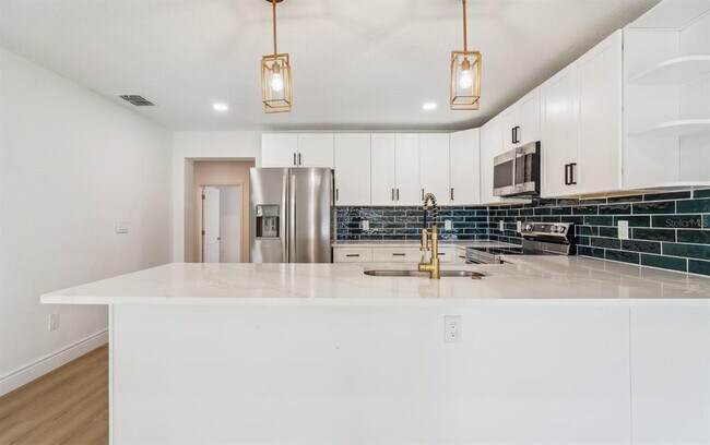 Foto del edificio - 427 92nd Ave N