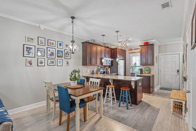 Foto del edificio - 2711 Bay Club Dr