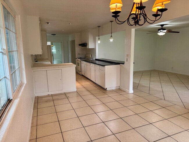 Foto del edificio - 2025 CA-140