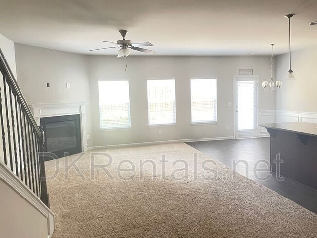 Foto del edificio - 2666 Pointcrest Way