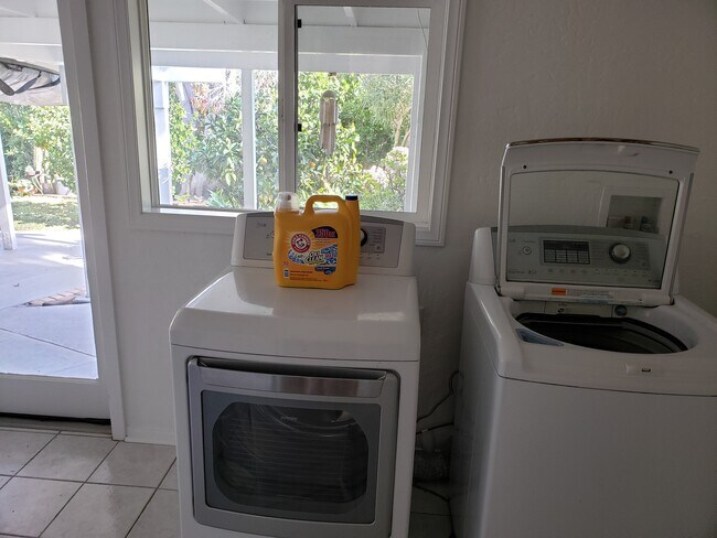 Laundry room with washer and dryer - 605 Hymettus Ave