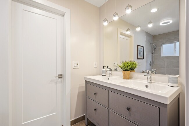 Foto del edificio - 1927 Arroyo Ave