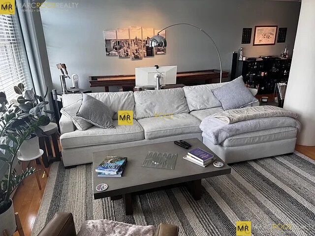 Foto del edificio - 210 South St