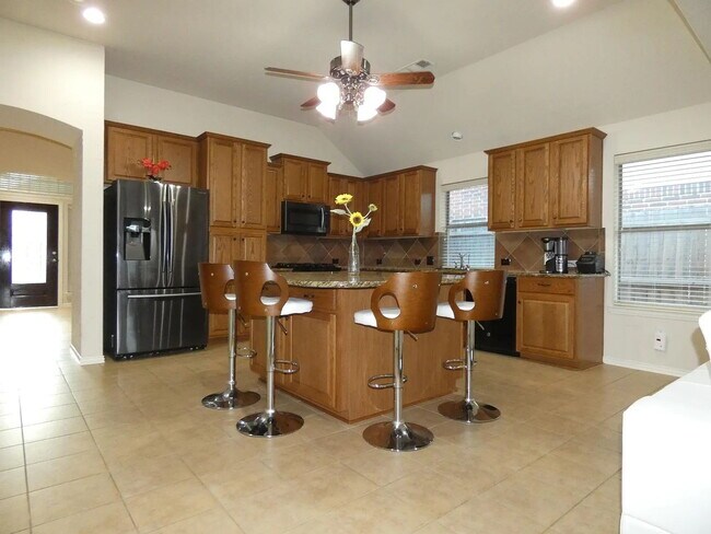 Foto del edificio - Spacious 2-story near Heritage Trace