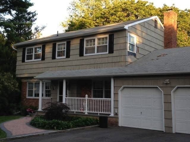 Primary Photo - 305 Maplewood Rd