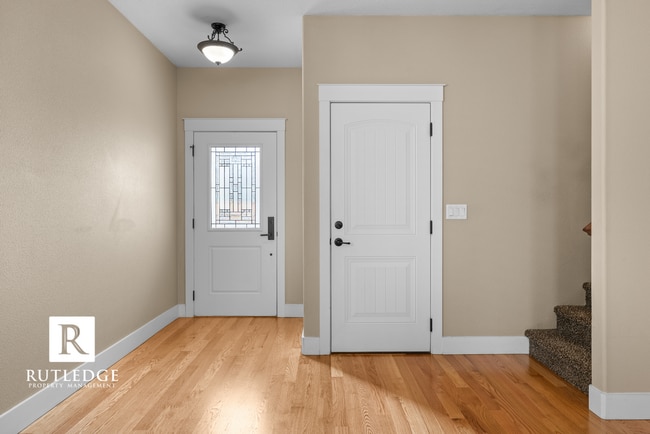 Building Photo - Gorgeous End Unit Townhome in The Heart of Historic Jacksonville!