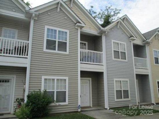 Building Photo - 160 Parkwood Ave