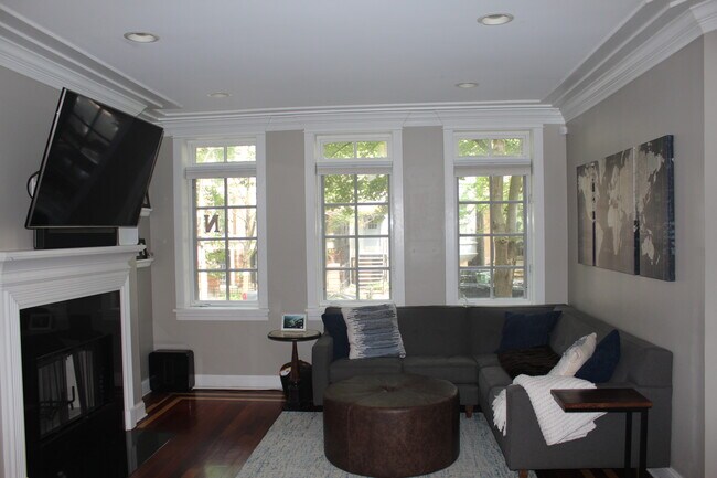 Foto del edificio - 3542 N Fremont St