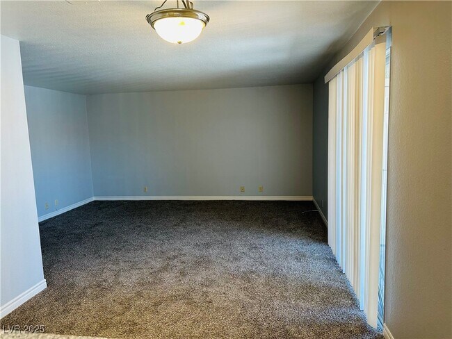 Foto del edificio - 5080 Indian River Dr