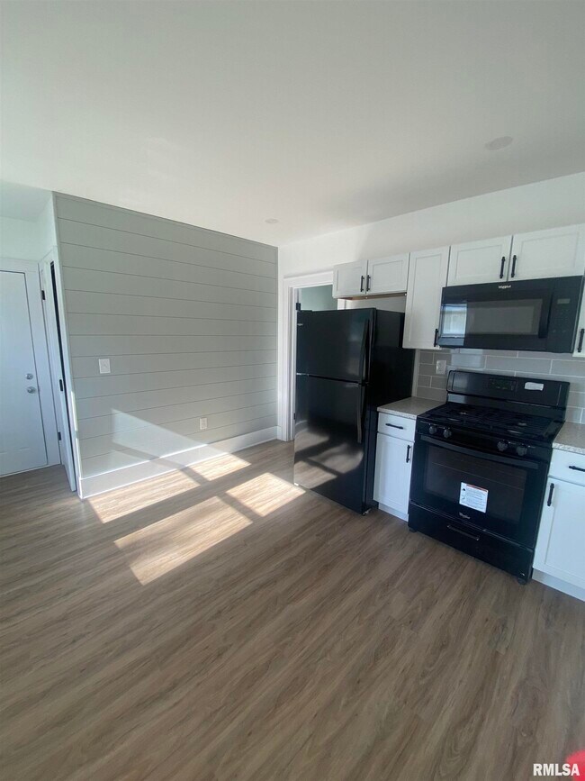 Foto del edificio - 1131 E Garfield St