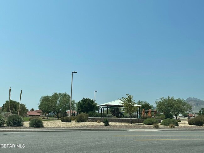 Foto del edificio - 11249 Duster Dr