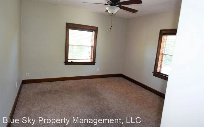 Building Photo - 3 br, 2 bath House - 906 W Rex St