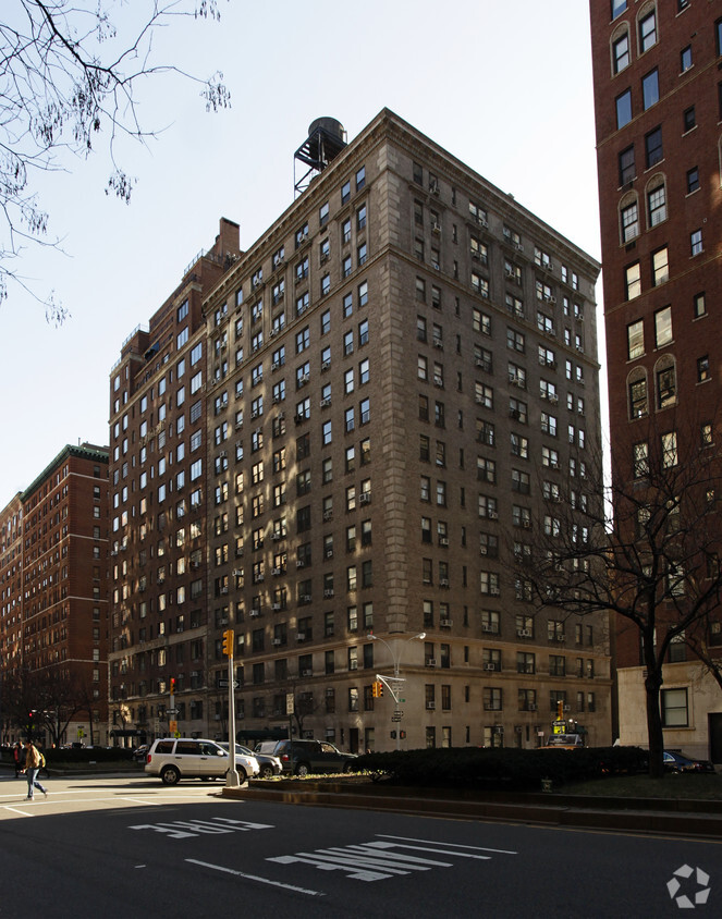 1085 Park Ave, New York, NY 10128 - Apartments in New York, NY ...