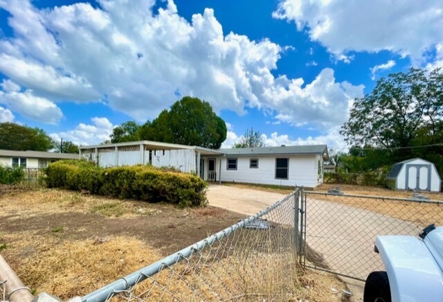 Foto del edificio - 3222 Hatton St