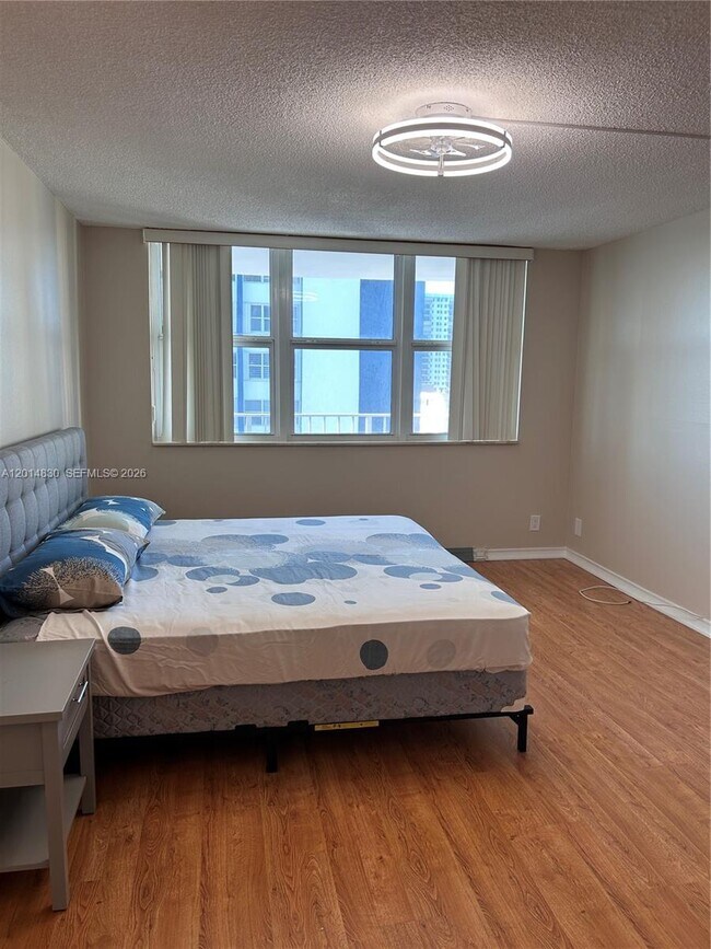 Foto del edificio - 1410 S Ocean Dr