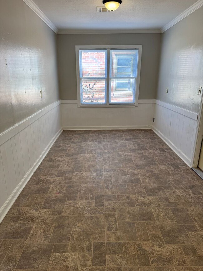 Foto del edificio - 2235 SE Dewey Ave